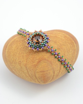 Crystal molecule topaz, Izziland