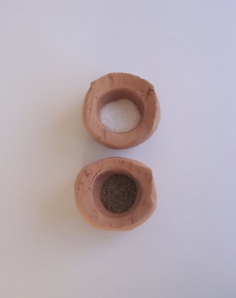 Dwa ceramiczne  pojemniczki, Hanna Ind