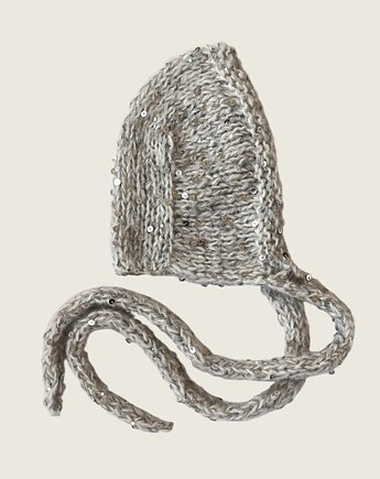 Bonnet babe in shadow, Fiorki