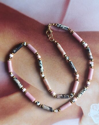 Naked jaspis, Emilia Rabenda