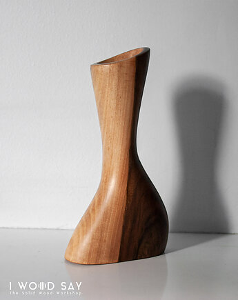Wazony rzeźbione w orzechu, I Wood Say