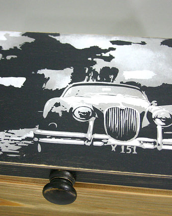 Kufer "Retro car", Ilona Matuszewska