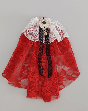 Żabot broszka z czerwonej koronki, vestirse!