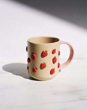 Ceramiczny kubek w truskawki 300 ml, Naturalnie, Z Gliny