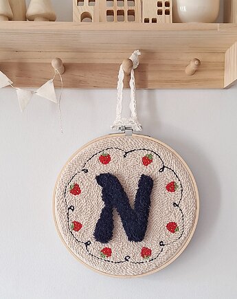 Personalizowana literka na ścianę z truskawkami, Nataly Atelier