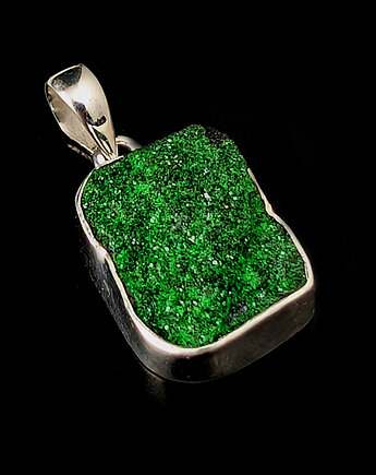 Kryształy uwarowitu, Pracownia Neores