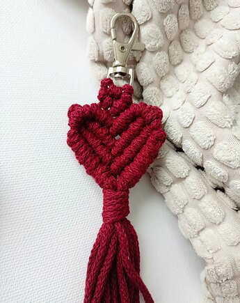 Makramowy brelok serduszko, design and play