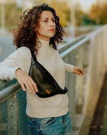 nerka z czarnej eko skóry, Nerola