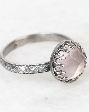 Srebrny oksydowany pierścionek Princess z kwarcem różowym w stylu Vintage, Blooming Stones