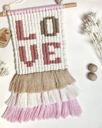 Makrama LOVE, napis LOVE na ścianę, makatka, BaBunny