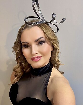 Fascynator NICOLA CZARNY BROKAT / oraz inne kolory, MONIKA SAXTON LUXURIOUS MILLINERY