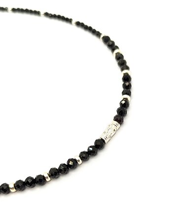 Naszyjnik z czarnych turmalinów, Studio Gazela