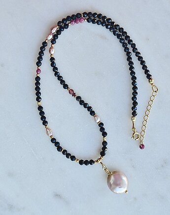 Celebracja uczuć z różową perłą, Studio Gazela