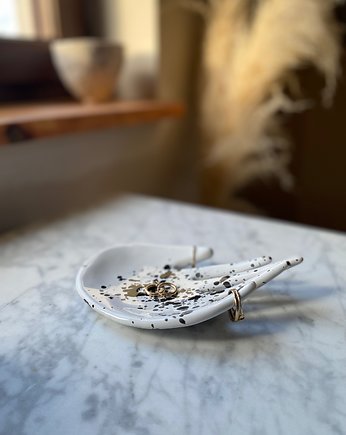 Ceramiczna Podstawka  na Biżuterię Dłoń Dalmatyńczyk, Maison Fragile
