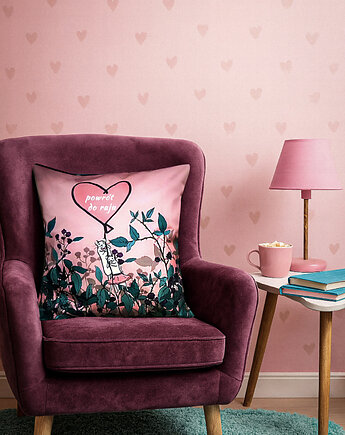 PODUSZKA dekoracyjna w autorski wzór myszki w jeżynach, NAWROTANKA