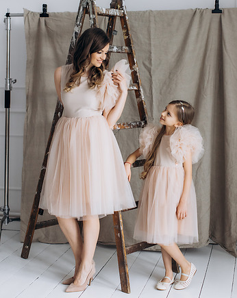 Komplet sukienek LILY dla mamy i córki, kolor beżowy, mala bajka