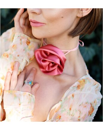Choker jedwabny, Celina Parysów