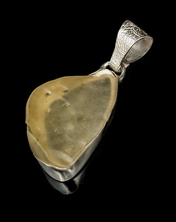 Pustynne libijskie szkło, Pracownia Neores