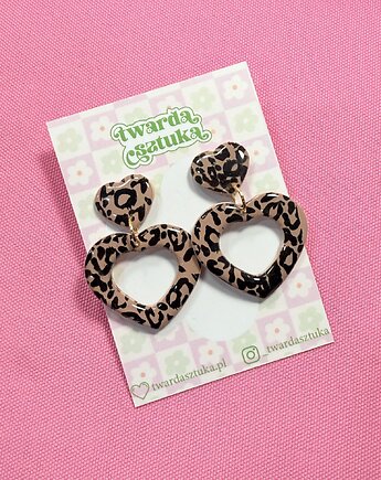 Kolczyki serduszka w panterę ze złotymi akcentami, Twarda Sztuka
