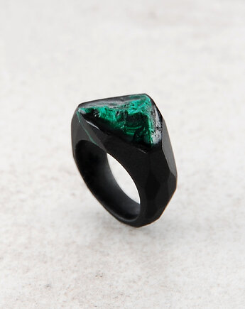 Pierścionek z malachitem, Monopolka