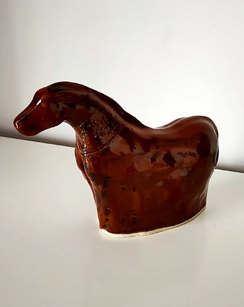Figurka ceramiczna koń, LaKama