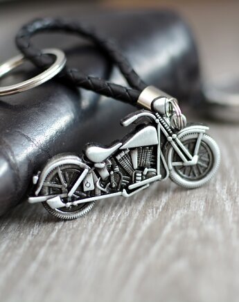 Brelok  do kluczy "MOTOCYKL" Z CZARNYM RZEMIENIEM SKÓRZANYM, Beezoo