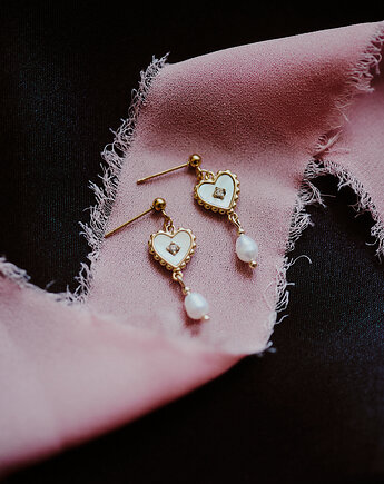 Kolczyki AnnaLuiza, serduszko z perłą, Okruszek Biżuteria