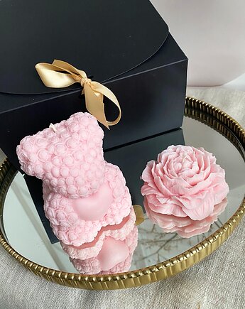 Walentynkowy zestaw prezentowy miś misiu peonia świece ekologiczne sojowe, Coccola JEWELLERY
