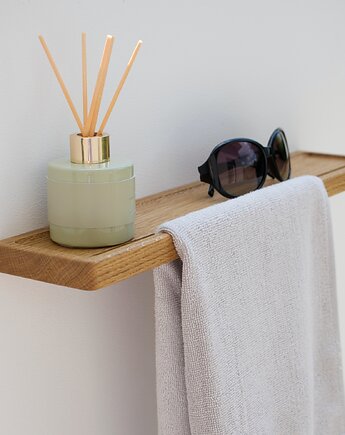 Wieszak ścienny drewniany na ręcznik z półką, POZYTYWNIE W DREWNIE