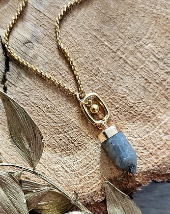 Naszyjnik z labradorytem i zawieszką, REVEAL