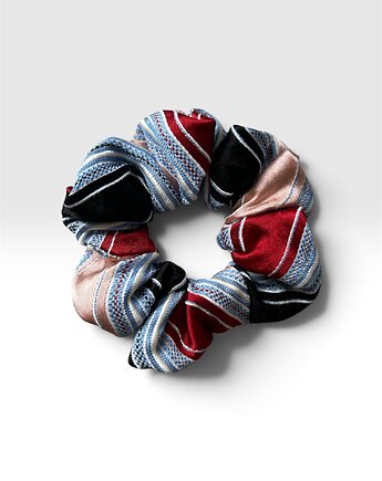 Jedwabna gumka scrunchie z upcyclingu, Lush from trash