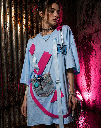 Lou Vitou Cyber Y2K Oversize Tee  One of One Upcycled  S-XL, prettydecay.studio