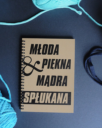 Młoda, piękna, mądra & spłukana, notatnik, Sowia Aleja
