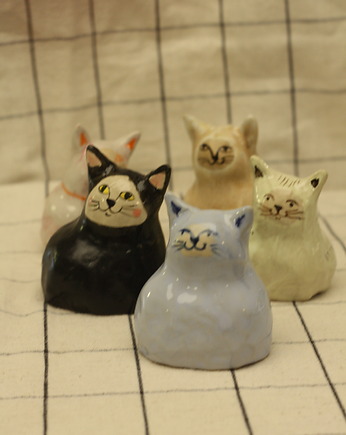 Figurka kot. Ceramiczny kotek na kadzidło, Lvvia ceramics