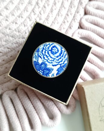 Pierścionek w kwiaty, biżuteria z talerzy