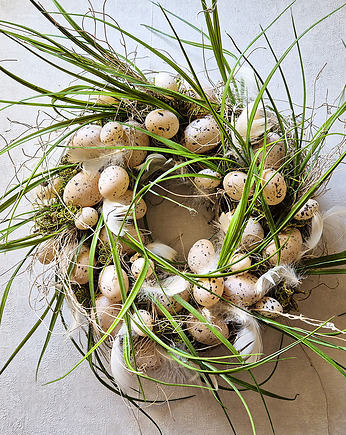 Wianek z trawami, Avantgarden