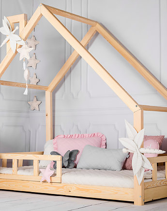 Łóżko domek 80x160 z barierkami Komin Gratis, OSOBY - Prezent dla dziecka
