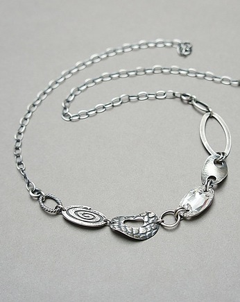 Chain vol. 22 naszyjnik, Katia i krokodyl