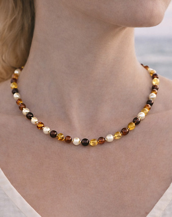 Naszyjnik z bursztynu bałtyckiego i pereł, korale bursztynowe, AmberMal