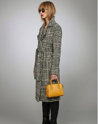 Wełniany płaszcz w kratkę, Ola Melcer