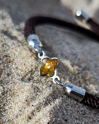 Bransoletka na sznurku z bursztynem, Figa handmade accessories
