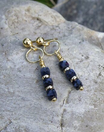 Szafirki #1, pozłacane srebrne kolczyki, Studio Gazela