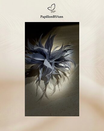 Broszka z piór szara, PapillonBYAnn