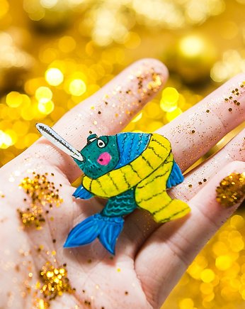 Broszka z chorym karpiem Józkiem, Pintura