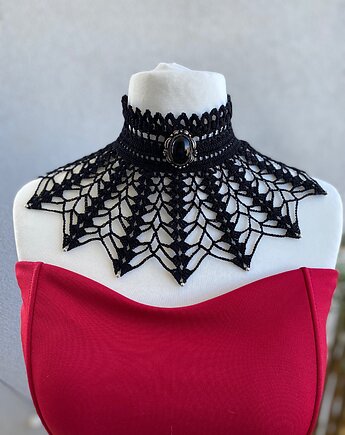 Czarna koronkowa kolia retro vintage, Księżycowa ćma