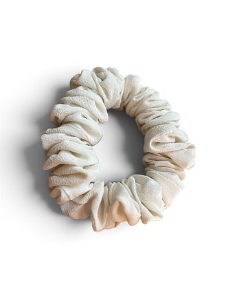 Jedwabna gumka scrunchie z upcyclingu, Lush from trash