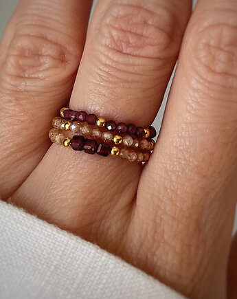 Zestaw trzech pierścionków granat cyrkonia szampańska, Bring Biżuteria