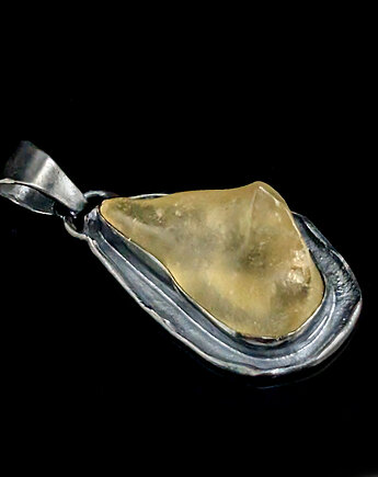 Pustynne szkło libijskie, Pracownia Neores