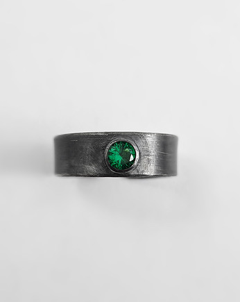 Pierścionek ze srebra oksydowany, cyrkonia, RA