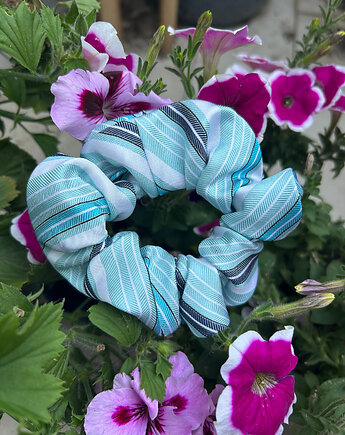 Jedwabna gumka scrunchie z upcyclingu, Lush from trash